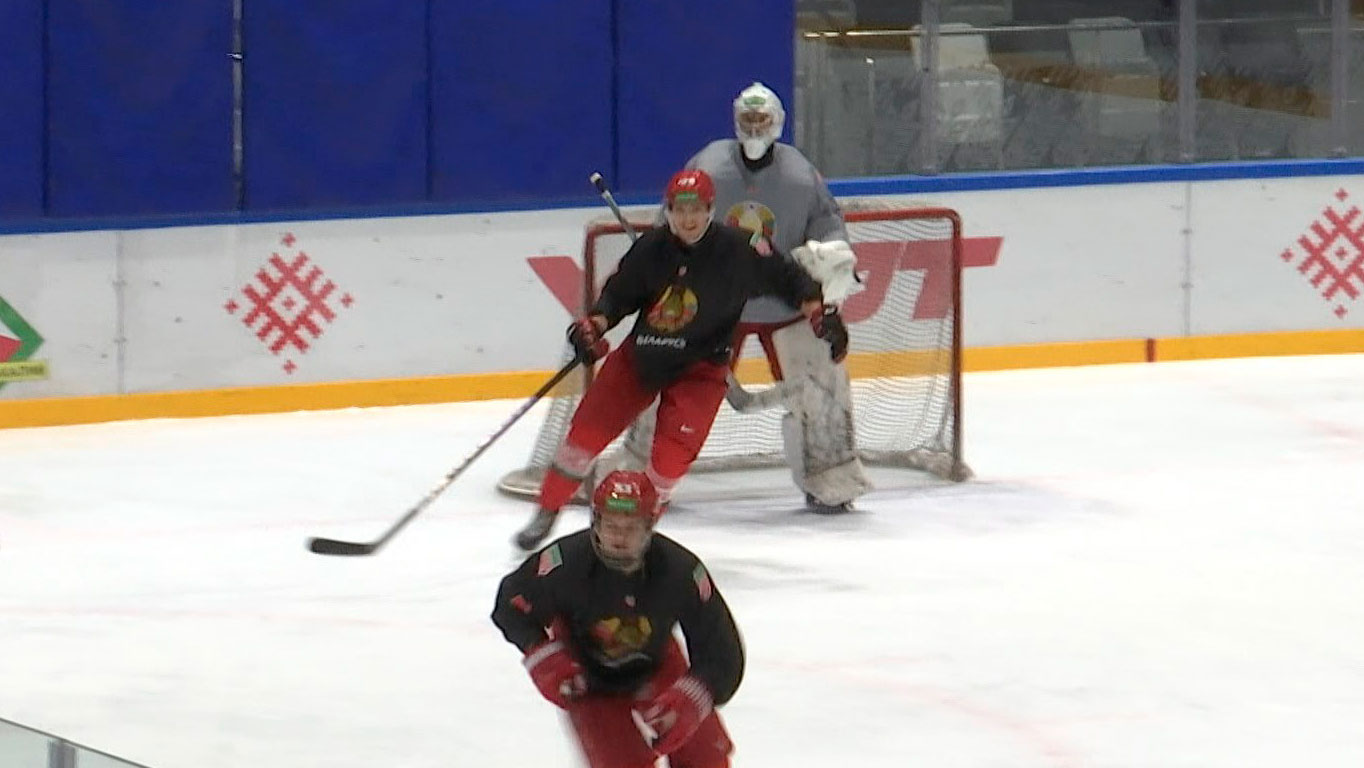 Молодёжная сборная Беларуси провела последнюю тренировку перед выездом на Кубок Будущего