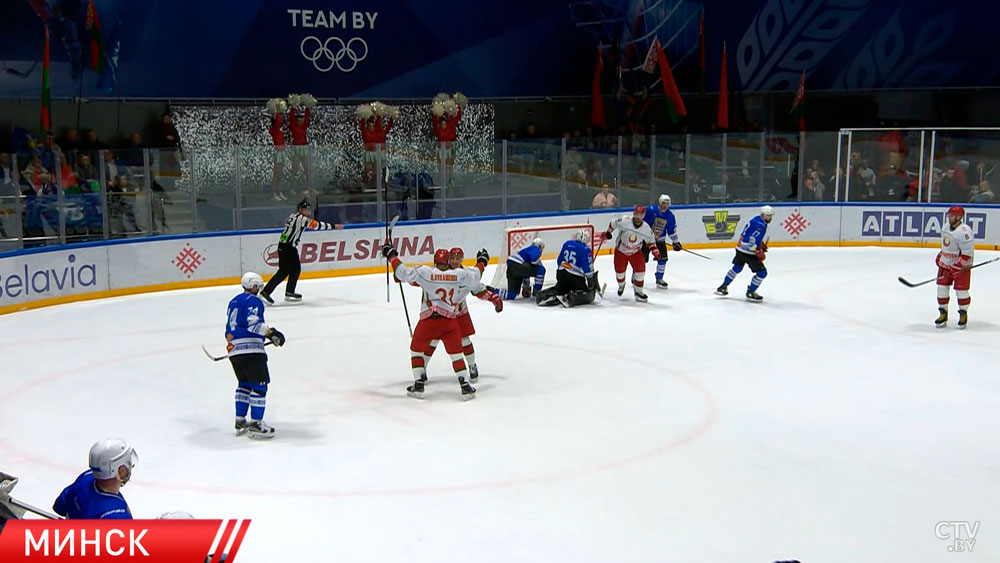 Команда Президента с победы стартовала в финальной серии РХЛ-4