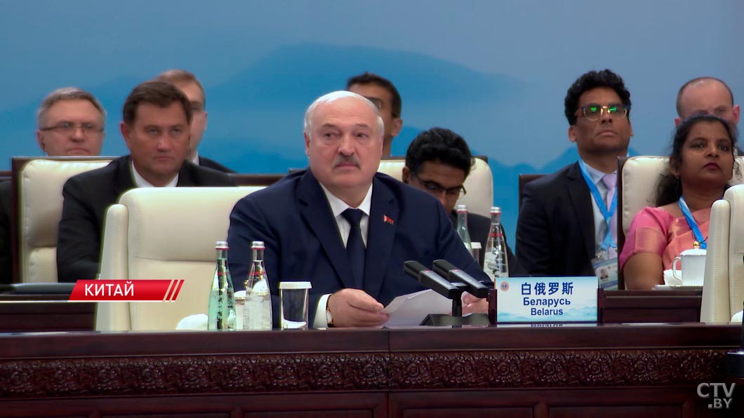 Лукашенко: Беларусь поддерживает идею создания Банка развития ШОС-10 Лукашенко: Беларусь поддерживает идею создания Банка развития ШОС-10