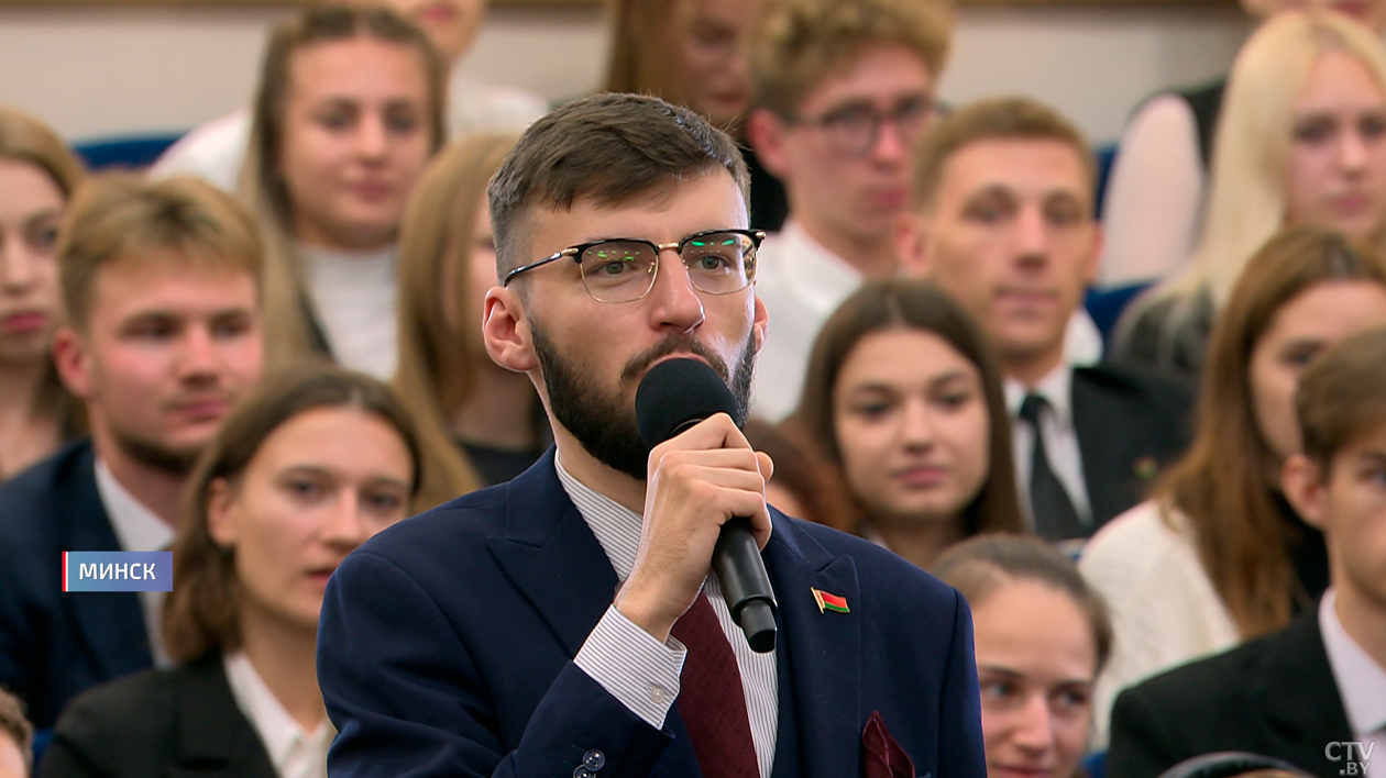 Помилование, умные деревни и полёт в космос – о чём студенты БГУИР спрашивали Лукашенко?-22