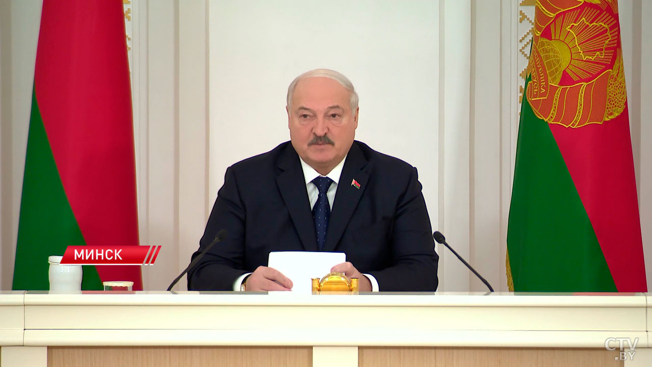 «Наручники наденьте и притащите ко мне» – Лукашенко призвал бизнесменов не замалчивать проблемы-2