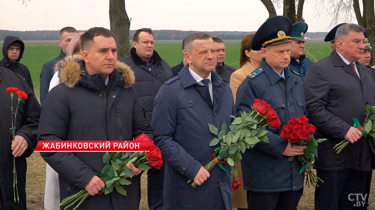 В Дремлёво прошёл митинг-реквием ко дню памяти жертв Хатыни и сожжённых белорусских деревень-2