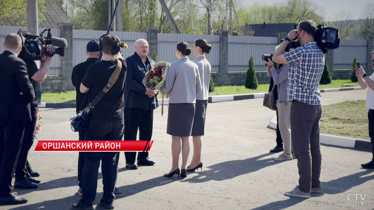Лукашенко посещает агрогородок Копысь, который стал прототипом программы «Деревня будущего»-2