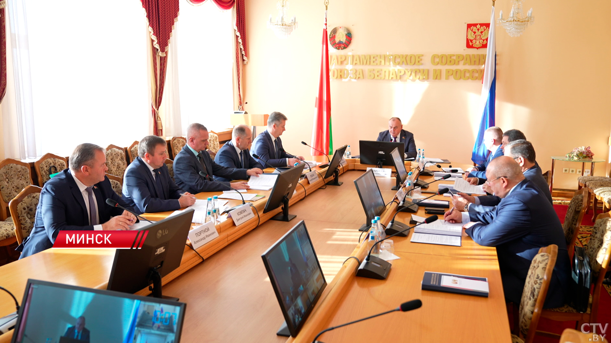 Разработку программ Союзного государства в сфере АПК рассмотрели на заседании Парламентского собрания-2 Разработку программ Союзного государства в сфере АПК рассмотрели на заседании Парламентского собрания-2