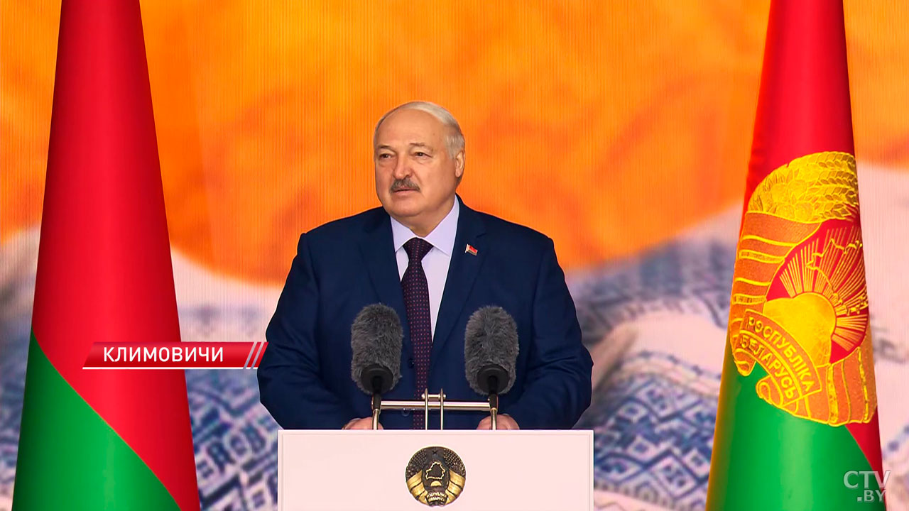 Лукашенко: никто нас, вас, нигде не ждет – там, где родился, там и пригодился-2