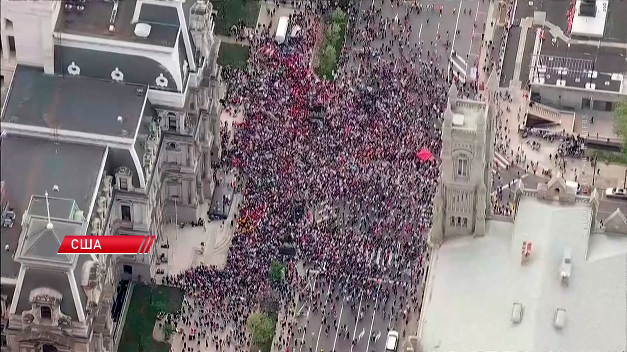Известные политики, юристы и учителя вышли на митинги против политики Трампа-2