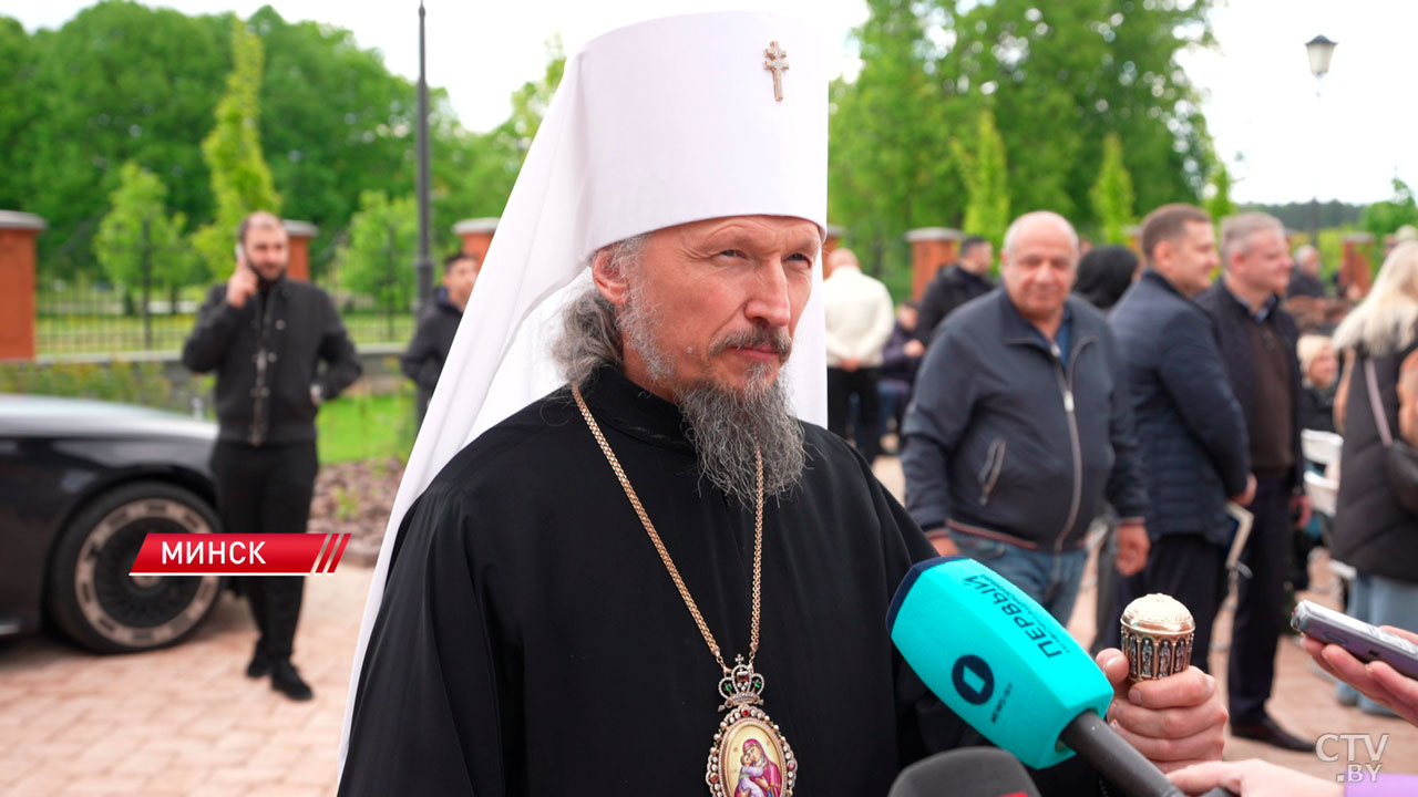 Вениамин на открытии Армянской апостольской церкви: нас объединяет почитание Бога-4