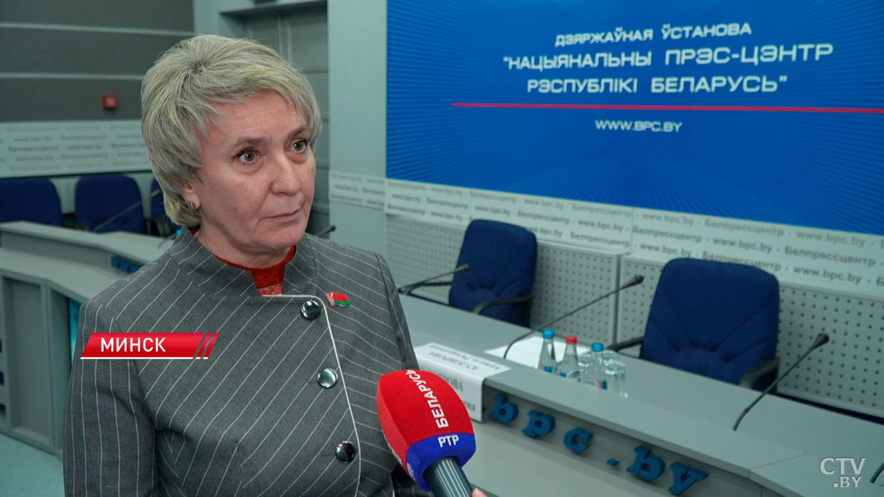В Гомеле прозвенел последний звонок для лучших выпускников Беларуси-4