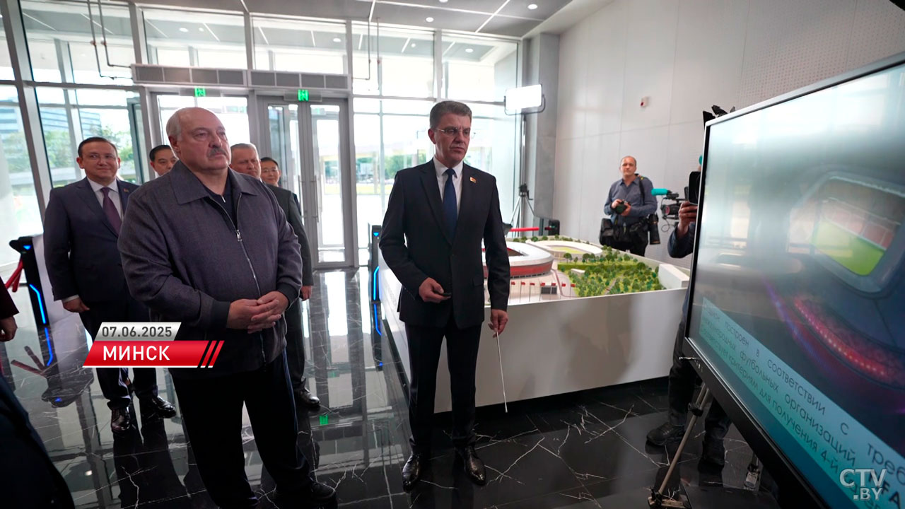 Президенту доложили о характеристиках Национального футбольного стадиона-2