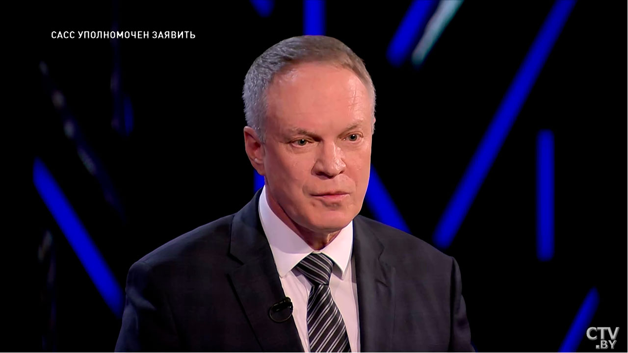 Едут за пособиями и навязывают свои взгляды – Башкин про опасность мигрантов для ЕС-2