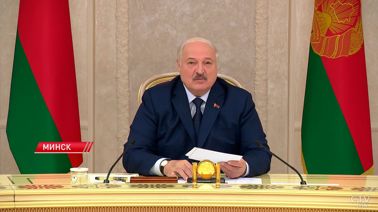 Александр Лукашенко провёл встречу с губернатором Кемеровской области России-2