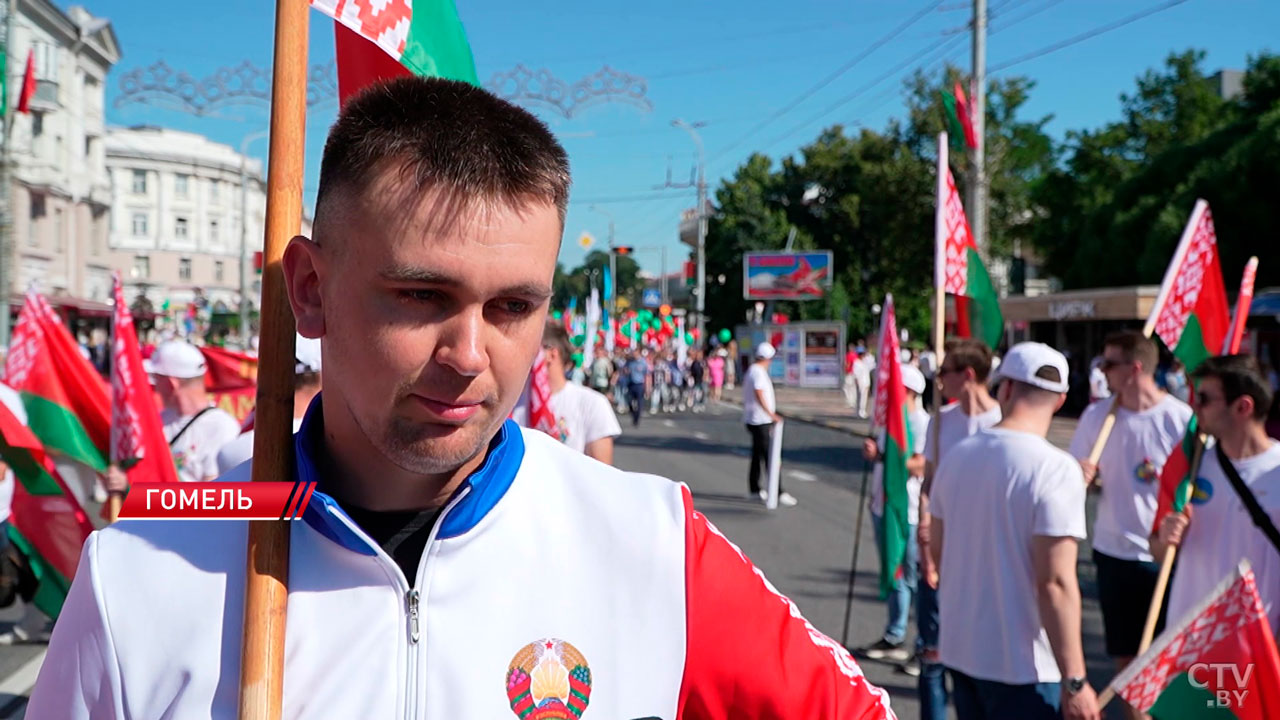 В День Независимости в Гомеле прошло торжественное шествие по главной улице города-6