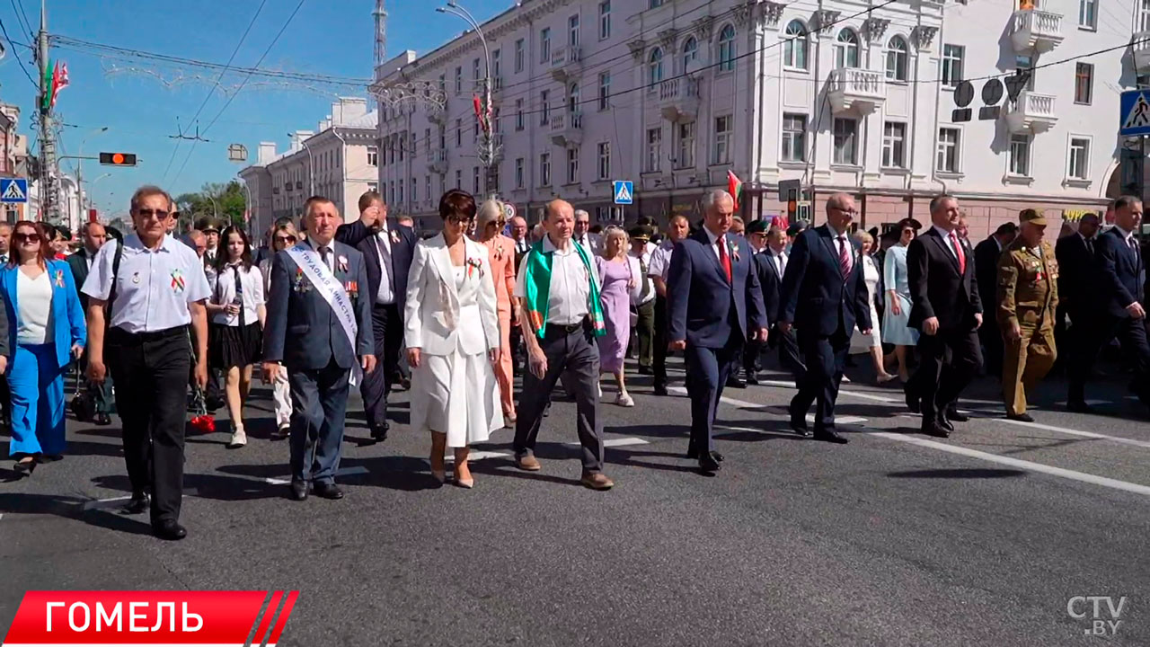 В День Независимости в Гомеле прошло торжественное шествие по главной улице города-2