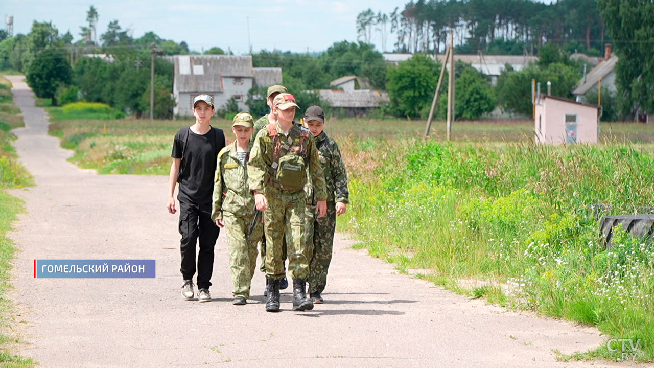 В километре от границы с Украиной – школьники из Глыбоцкого добровольно охраняют рубежи Родины-6