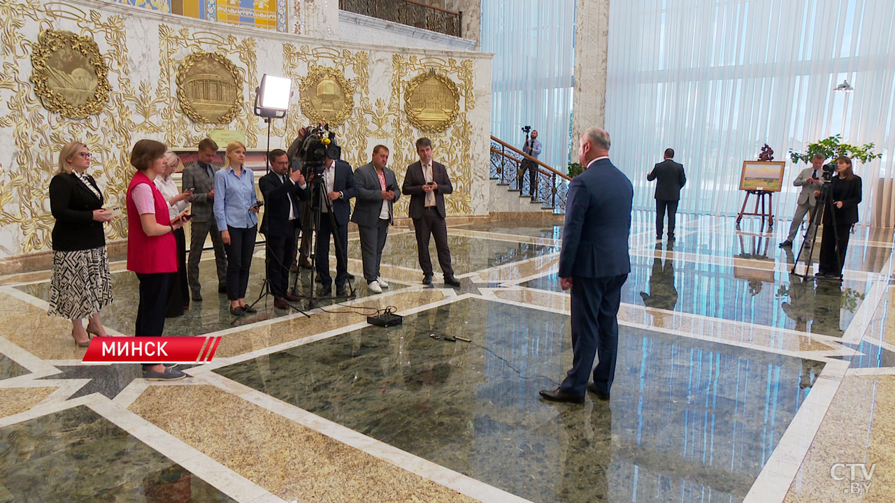Додон: во всех опросах в Молдове Лукашенко занимает первые места по доверию среди иностранных лидеров-2