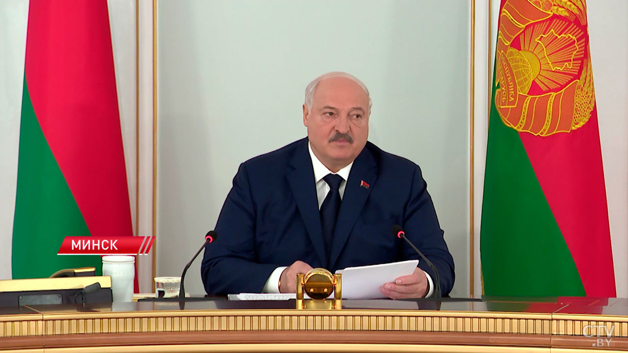 Лукашенко: не должно быть проволочек и бюрократизма – конкретно, по-военному надо решать все задачи-2