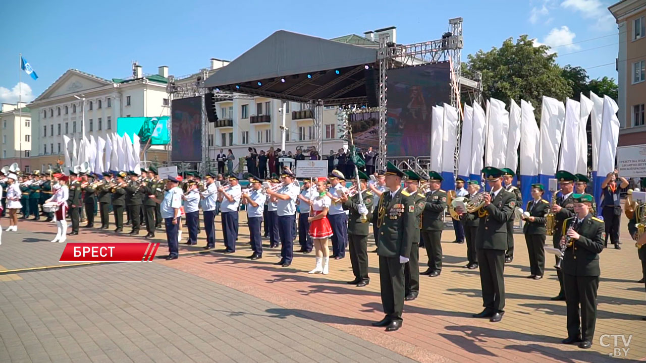 Лучше Бреста нет места! Как горожане встретили праздник города?-8