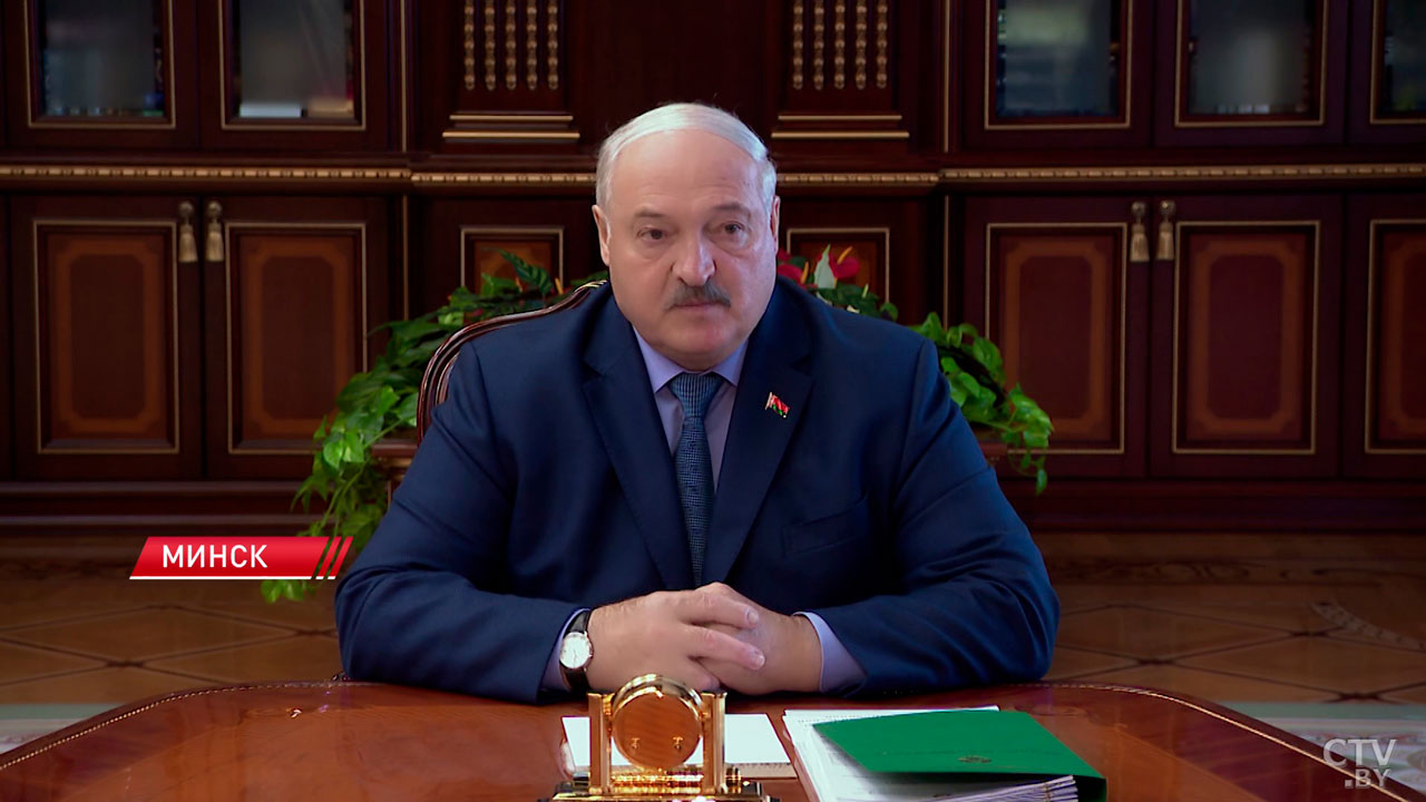 Лукашенко: денег чекистам жалеть не надо за конкретные результаты-4 Лукашенко: денег чекистам жалеть не надо за конкретные результаты-4