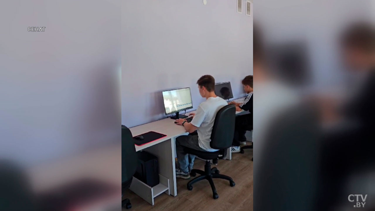 Гимназист представил свои разработки Наталье Кочановой и пригласил её на день рождения-6