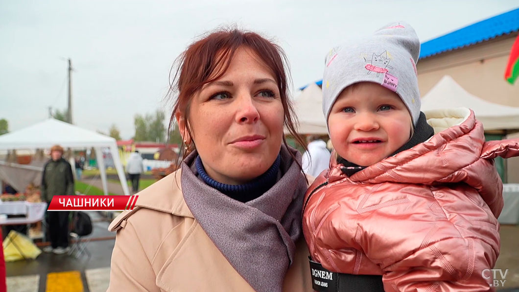 Народные песни, колоритные костюмы и богатые торговые ряды – в Чашниках отметили «Дожинки»-14