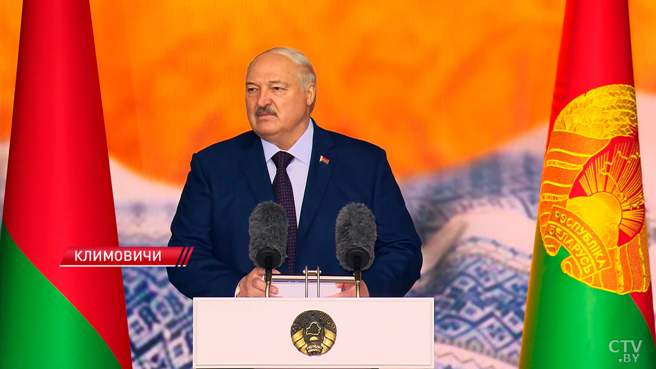 Лукашенко: бомжей, тунеядцев в стране не будет, все должны шевелиться-2