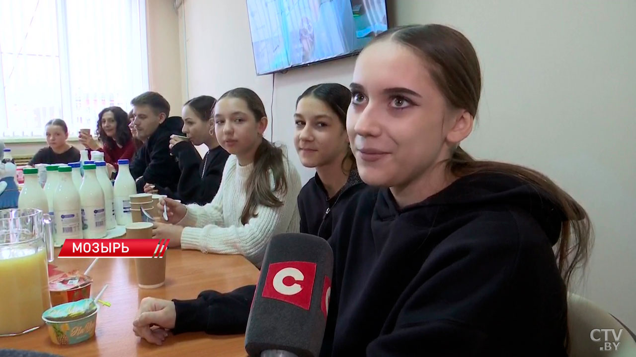 Участники «Марафона единства» в Мозыре посетили «Замковую гору» и молочный комбинат-6