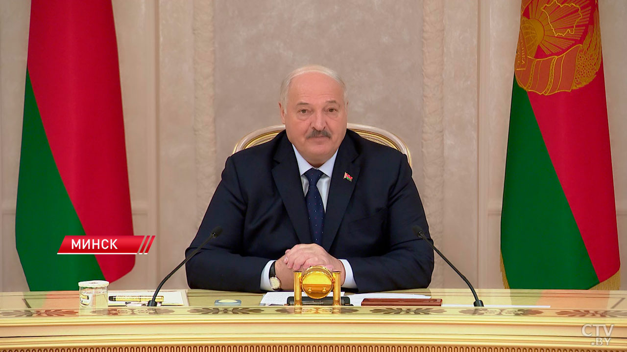 Лукашенко: всё, что Беларусь может произвести для Астраханской области, мы это сделаем-4