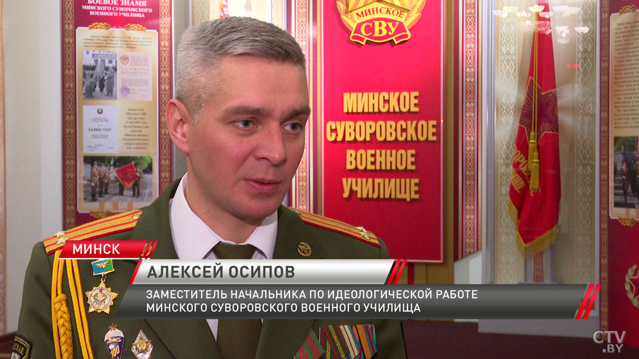 Митрополит Вениамин совершил литургию в полковом храме в честь святого апостола Иоанна Богослова-8