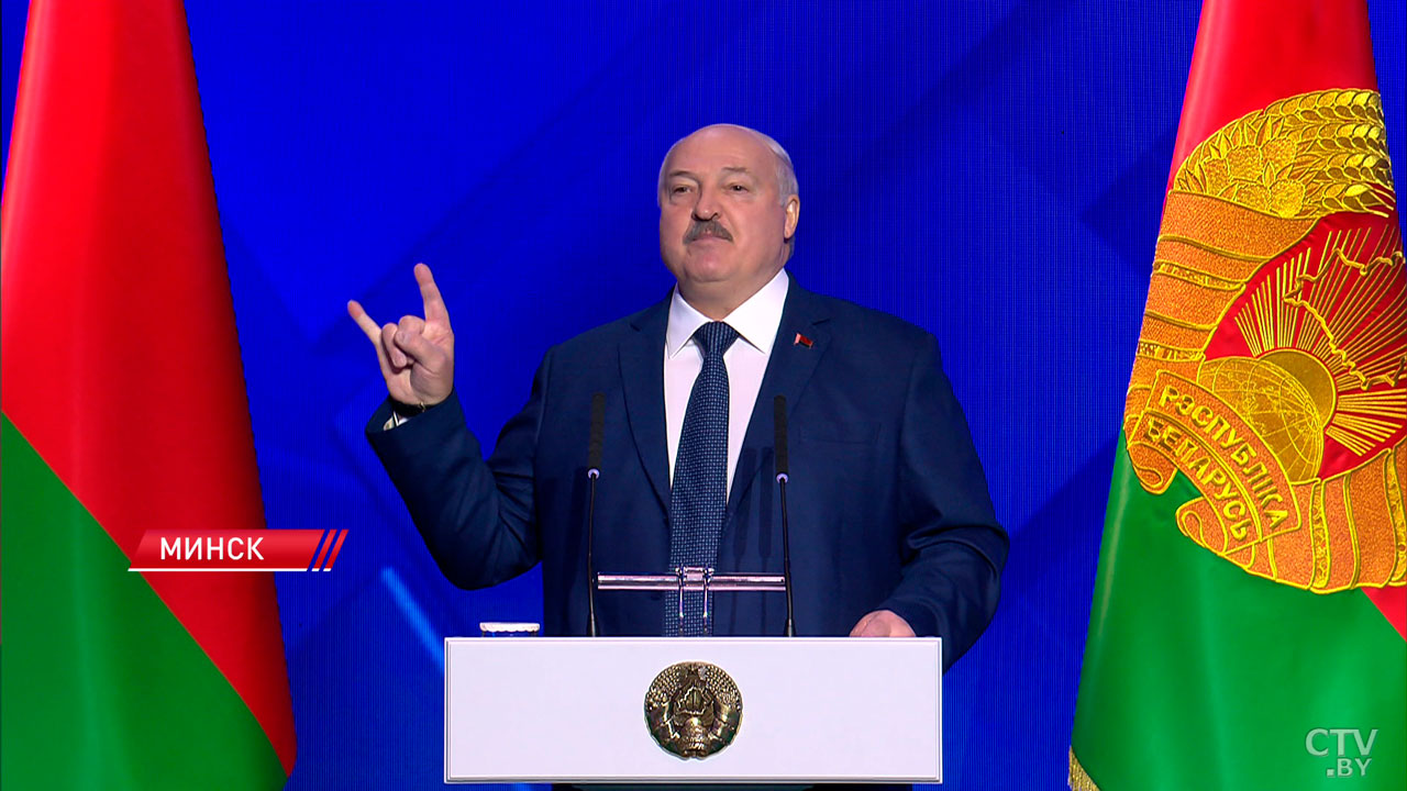 Лукашенко: навязать грузинам ЛГБТ, самым крутым хлопцам в СССР? Они с пелёнок на женщин смотрели!-4