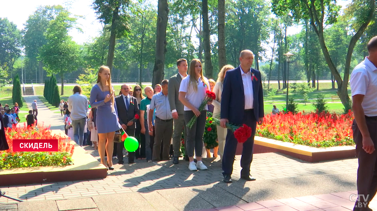 Десятки мероприятий ко Дню народного единства прошли по всей стране! Как белорусы чтят свою историю?-12