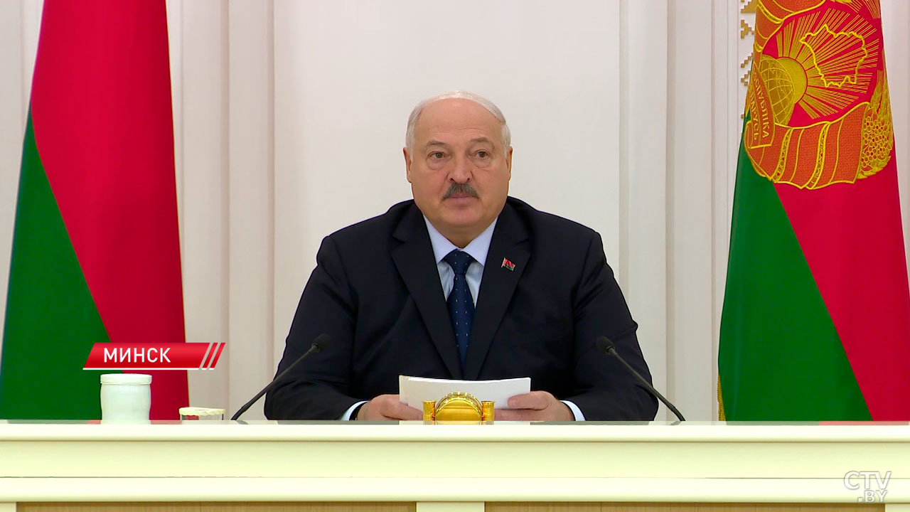 Лукашенко – учёным: я не против того, чтобы люди получали, но деньги должны быть заработанными-2