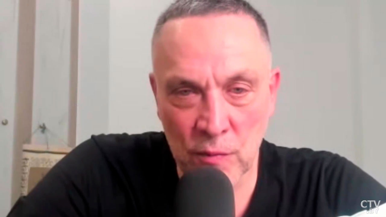 Шевченко: Трамп своими твитами демонстрирует, что он такой же, как и вся Америка-4