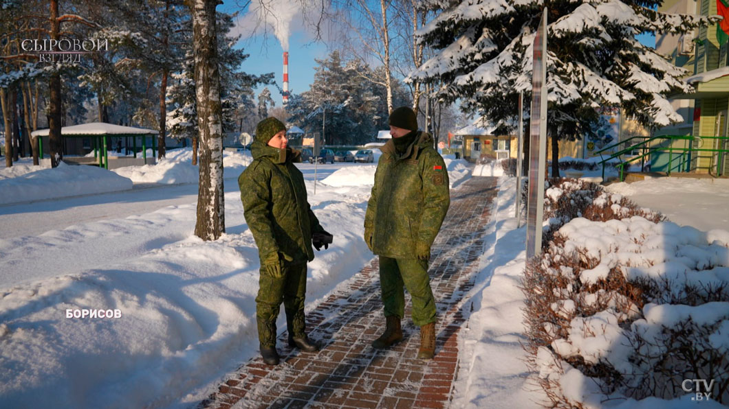 В -20 на посту! Оценили форму белорусских военных. В чём ходят наши солдаты и сколько это стоит?-14