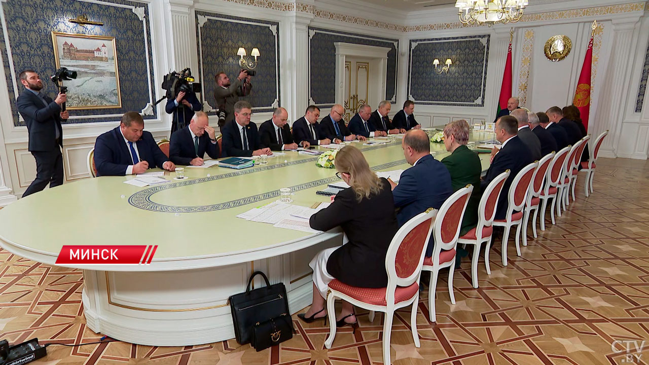 Лукашенко: нет товара – плохо, но просрочка – это красная линия!-2