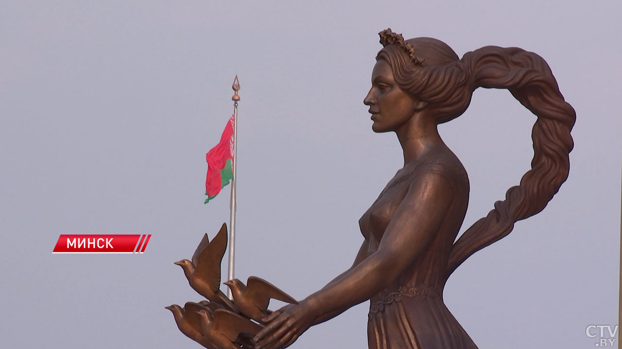 Рост зарплат и дешёвое жильё – Президент утвердил важнейшие прогнозные параметры развития Беларуси на 2026-й-2