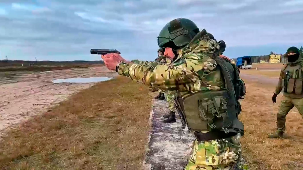 В войсковых частях 7404 и 5526 прошли комплексные занятия с добровольцами-2