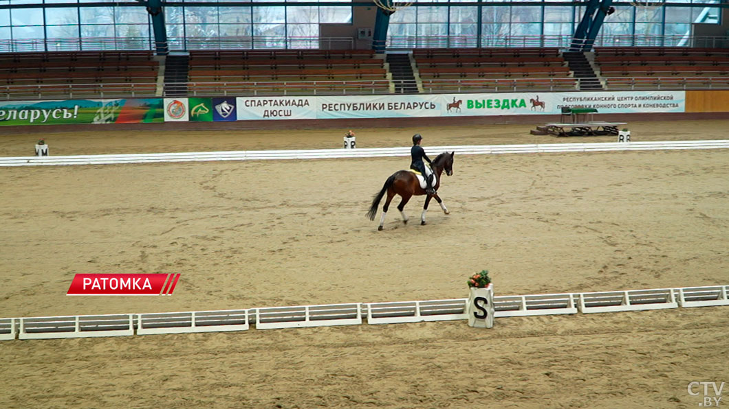В Ратомке проходит спартакиада ДЮСШ по конной выездке-2 В Ратомке проходит спартакиада ДЮСШ по конной выездке-2