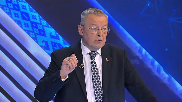 Тищенко: Трамп звонил Лукашенко, чтобы понравиться Путину перед встречей