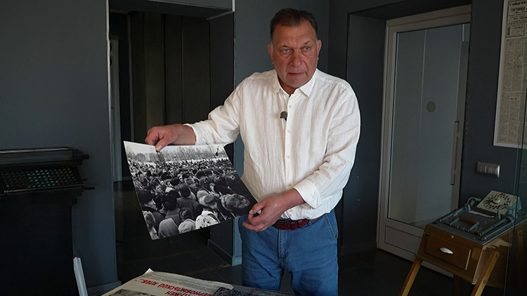 «Кому нужен Чернобыльский хлеб...» Пообщались с фотографом, который запечатлел зону отчуждения сразу после аварии «Кому нужен Чернобыльский хлеб...» Пообщались с фотографом, который запечатлел зону отчуждения сразу после аварии