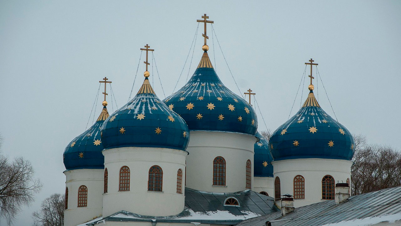 Почему церковь не приветствует гадалок и тарологов – объяснил священник