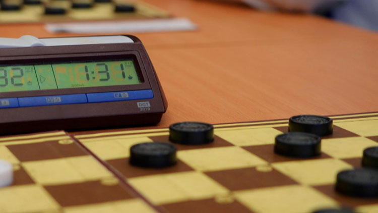 Первенство Беларуси по 100-клеточным шашкам проходит в Минске