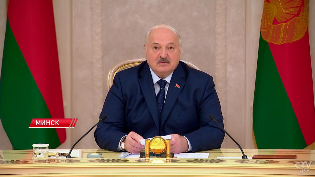 «Вы можете на нас надеяться». Детали переговоров Лукашенко с губернатором Калининградской области-6 «Вы можете на нас надеяться». Детали переговоров Лукашенко с губернатором Калининградской области-6