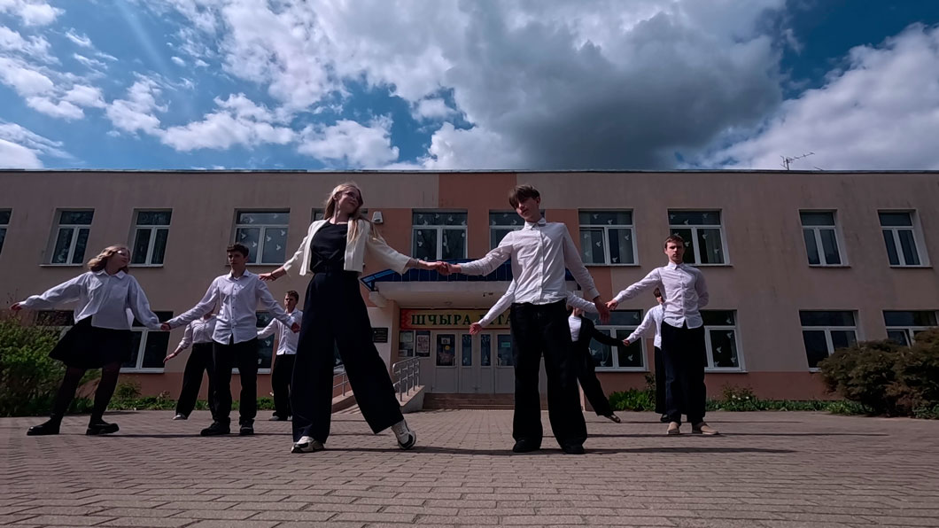 В Минской области в этом году со школой прощаются почти 8 тысяч 11-классников