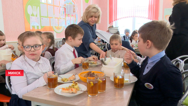 Пельмени готовить не будут – белорусским школьникам предложили новое меню-8