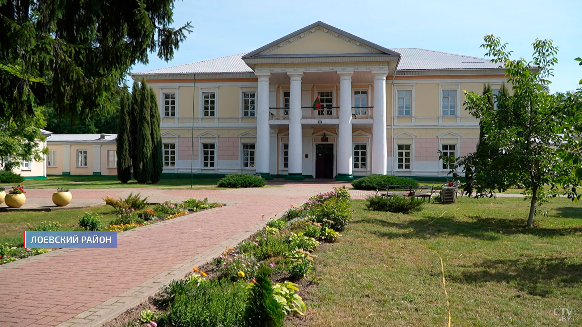 «Окна блестят, полы начищены» – как школы Беларуси встречают новый учебный год-4