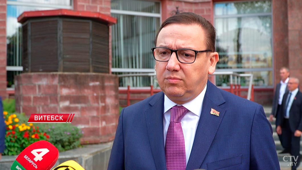 Более миллиона детей сели за парты в Беларуси! Рассказываем, каким был этот День знаний-12
