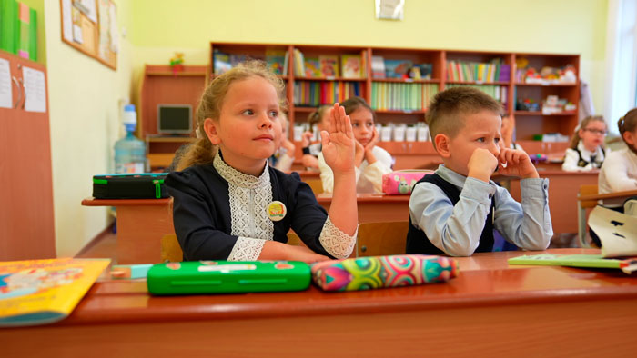 Единый урок, посвящённый Дню народного единства, прошёл в школах и гимназиях Беларуси