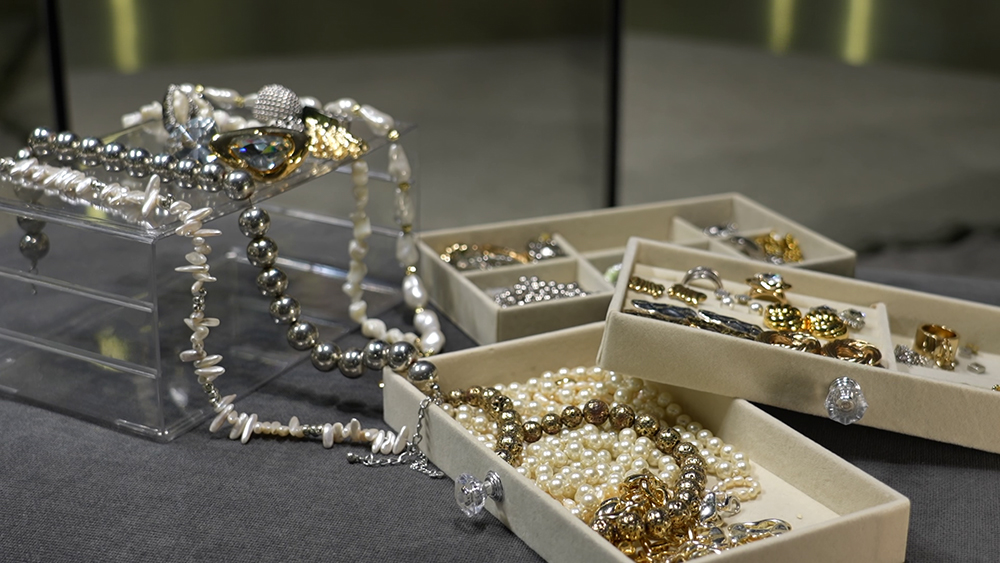 Добавить изюминку в образ – проще простого! Советы от стилиста, как выбрать аксессуары