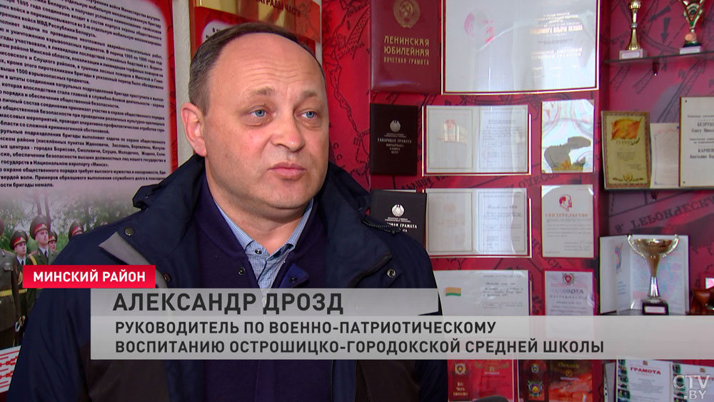 «Не зря сюда поехал». Школьники на каникулах узнали, что такое служить в армии -4