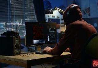 Политолог: некоторые YouTube-блогеры получали по линии западных фондов до 5000 долларов в месяц